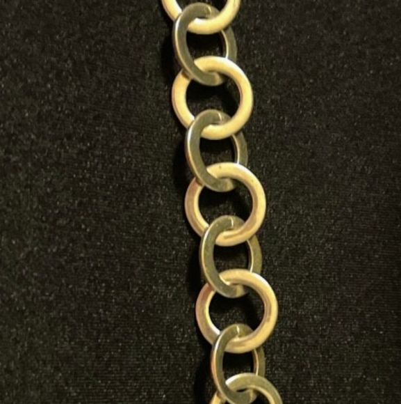 Toggle Flat Link Bracelet - Picture 10 of 12